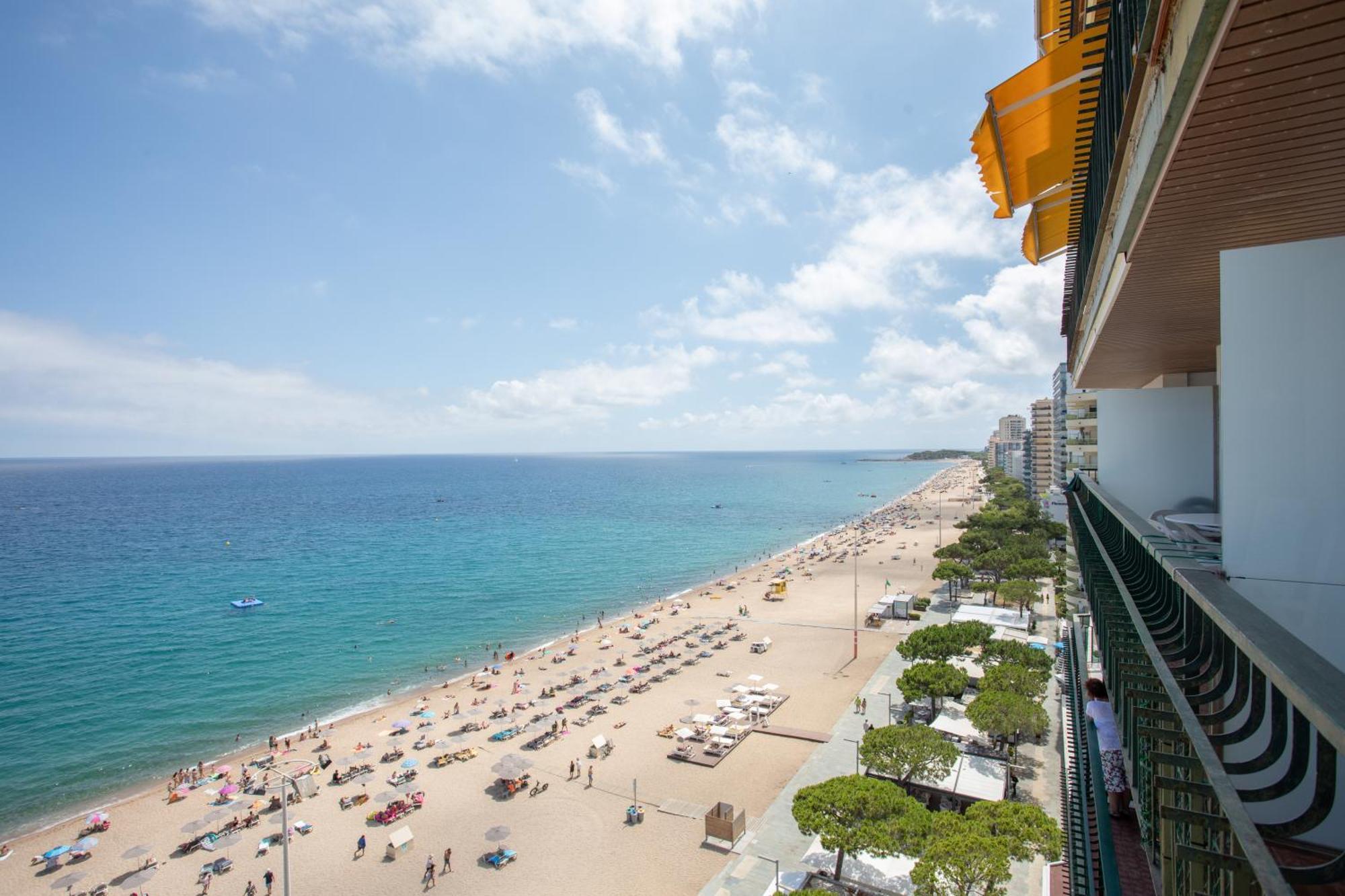Apartamento Pis Embaixador 1A Linea De Mar Platja d'Aro  Exterior foto